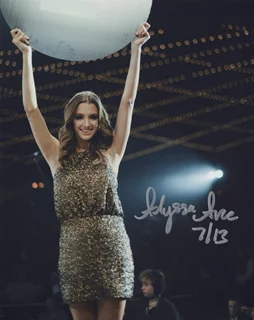 Alyssa Arce autograph