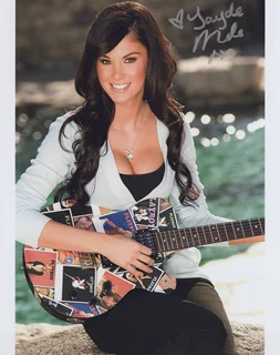 Jayde Nicole autograph