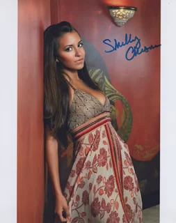 Shelby Chesnes autograph