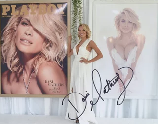 Dani Mathers autograph