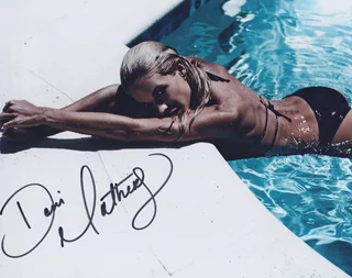 Dani Mathers autograph