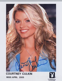 Courtney Culkin autograph
