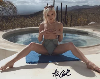 Ali Claire autograph