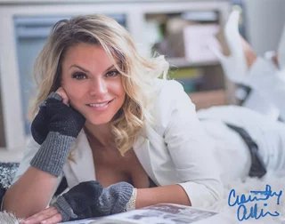 Courtney Culkin autograph