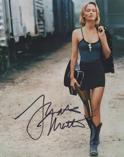 Samantha Mathis autograph