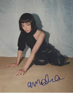 Amalia Ulman autograph