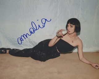 Amalia Ulman autograph