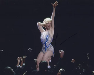 Renee Zellweger autograph