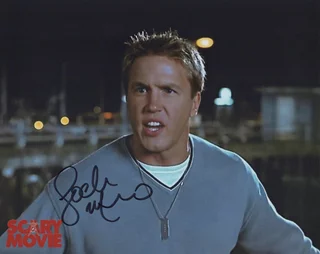 Lochlyn Munro autograph