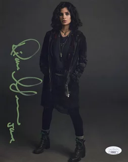 Diane Guerrero autograph