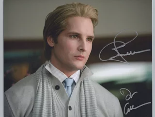 Peter Facinelli autograph