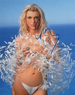 Courtney Love autograph