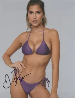 Kara Del Toro autograph