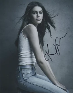 Kaia Gerber autograph