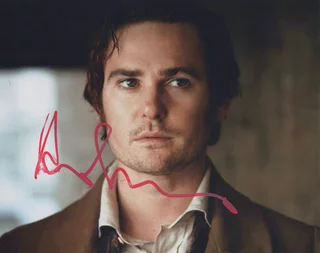 Henry Thomas autograph