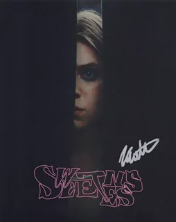 Kate Hallett autograph