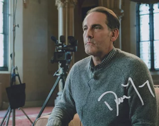 Damian Young autograph