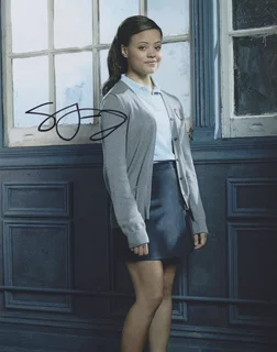 Sarah Jeffery autograph