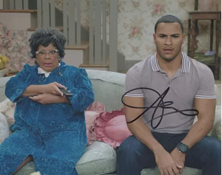 Andre Hall autograph