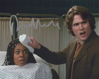 Regina Hall autograph