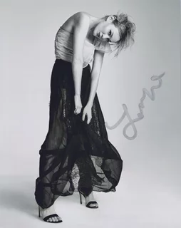 Louisa Krause autograph