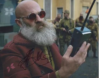 Neil Sandilands autograph