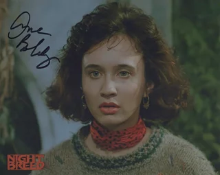 Anne Bobby autograph