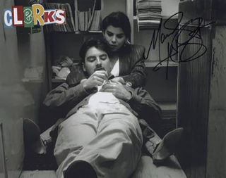 Marilyn Ghigliotti autograph