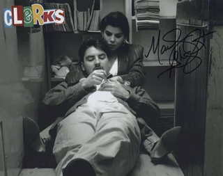 Marilyn Ghigliotti autograph