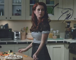 Leanne Lapp autograph