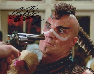 Vernon Wells autograph