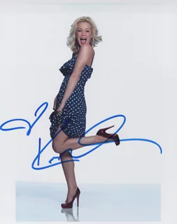 Kellie Pickler autograph