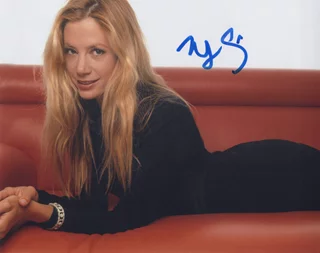 Mira Sorvino autograph