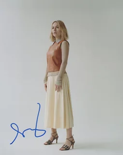 Sarah Goldberg autograph