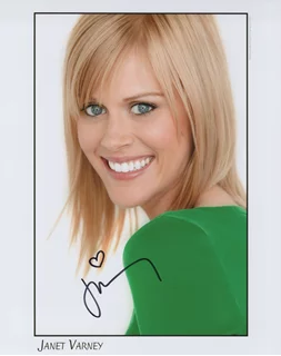 Janet Varney autograph