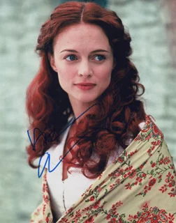 Heather Graham autograph
