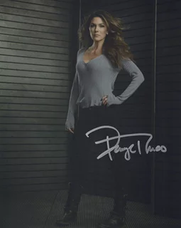 Paige Turco autograph