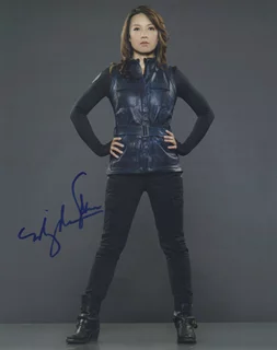Ming-Na autograph