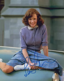 Lea Thompson autograph