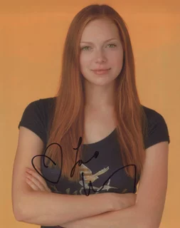 Laura Prepon autograph