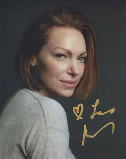 Laura Prepon autograph