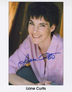 Liane Curtis autograph