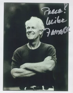 Mike Farrell autograph
