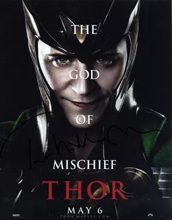 Tom Hiddleston autograph