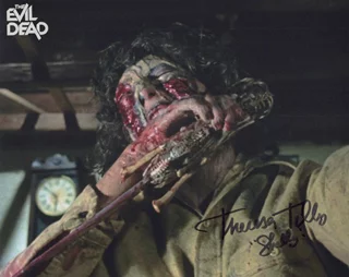 Theresa Tilly autograph