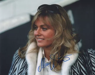Mary Stavin autograph
