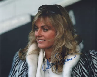 Mary Stavin autograph