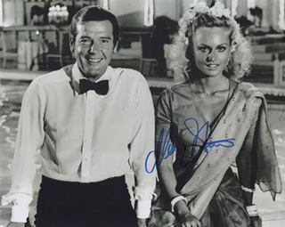 Mary Stavin autograph