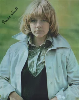 Sammie Winmill autograph