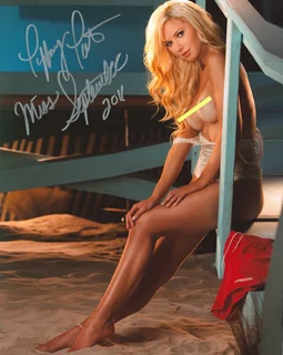 Tiffany Toth autograph